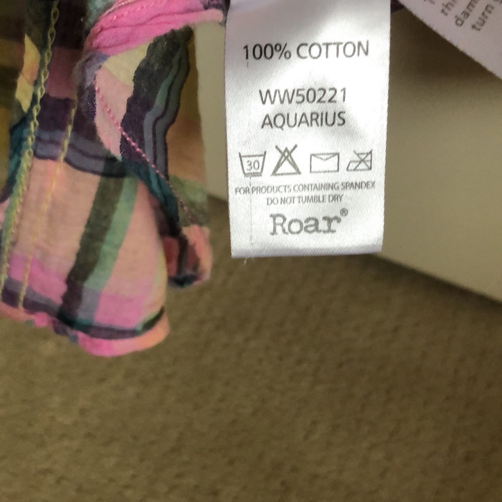 Roar Aquarius Western-Style Button Down - Picture 9 of 11